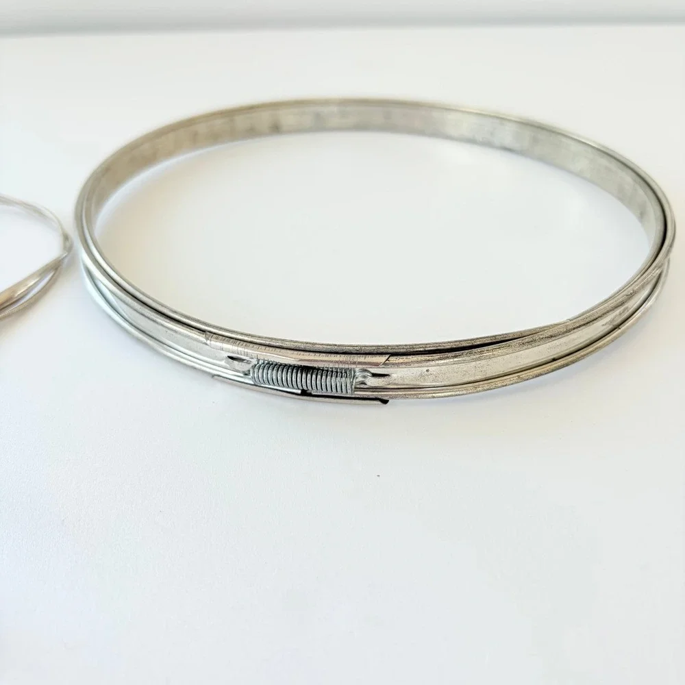 Unbranded vintage metal
